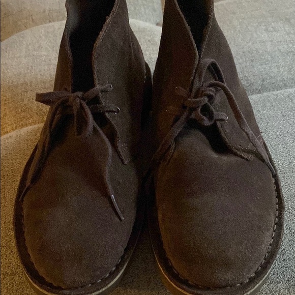 Clarks Chukka Boots | Size 8 | Dark Brown Elegant & Versatile - Picture 5 of 10